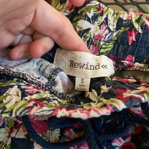 Floral tie shorts - Picture 3 of 3